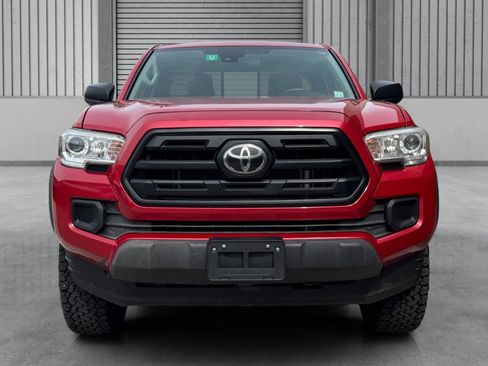 Used 2019 Toyota Tacoma SR w/ SX Package AWD/4WD image 9