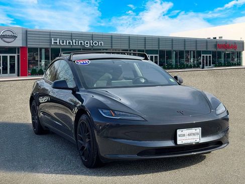 Used 2025 Tesla Model 3 Long Range image 2