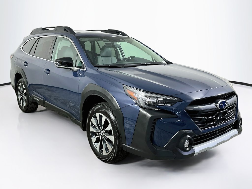 Used 2025 Subaru Outback Limited AWD/4WD image 2