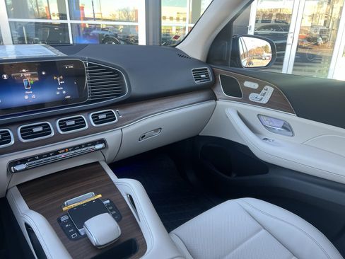 Certified 2025 Mercedes-Benz GLE 350 4MATIC image 35
