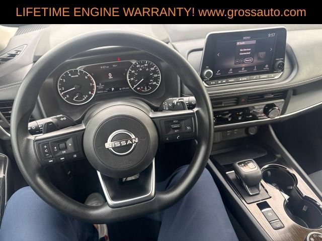 Used 2024 Nissan Rogue S AWD/4WD image 4