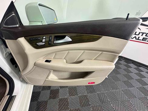Used 2015 Mercedes-Benz CLS 400 image 25