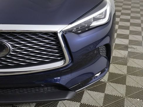 Used 2023 INFINITI QX50 Sensory image 17