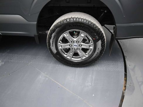 Used 2023 Ford F150 Lariat w/ Trailer Tow Package image 10