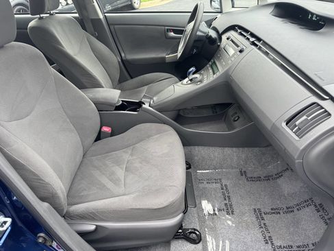 Used 2011 Toyota Prius One image 19