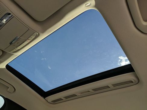 Certified 2020 Mercedes-Benz E 350 Sedan image 16
