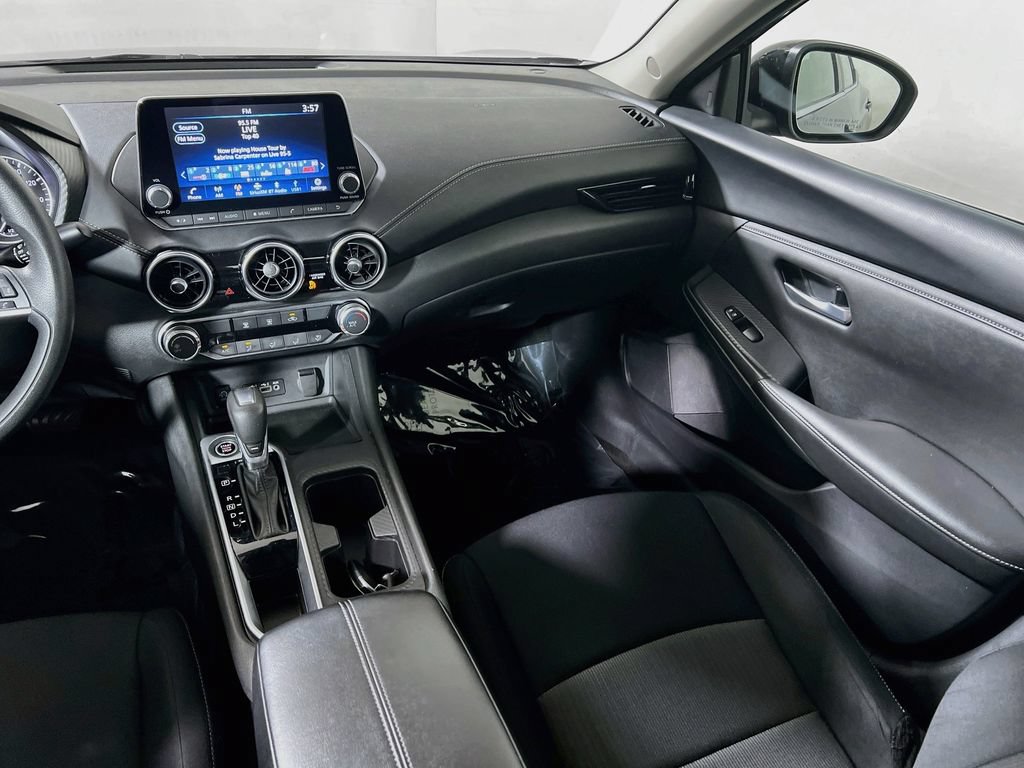 Used 2024 Nissan Sentra SV FWD image 20