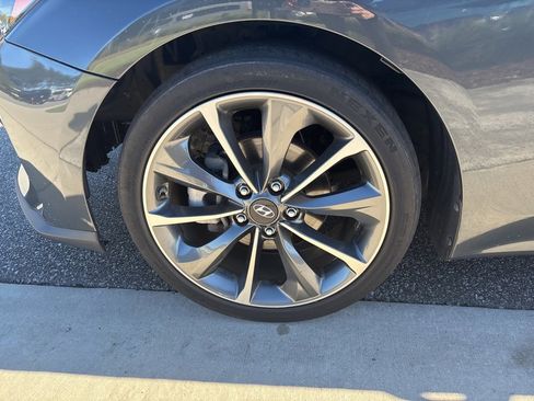 Used 2020 Hyundai Veloster 2.0 Premium image 14