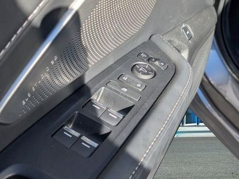 Used 2025 Acura RDX SH-AWD w/ Advance Package image 16