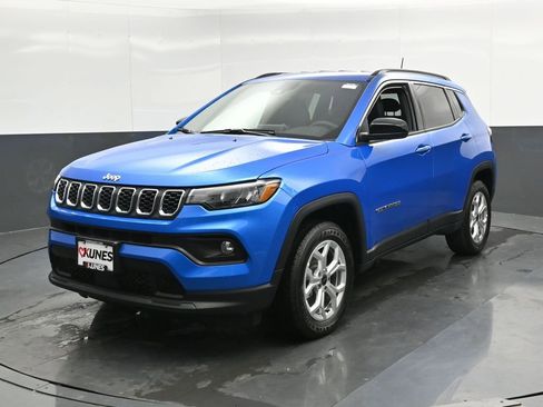 New 2025 Jeep Compass Latitude image 6