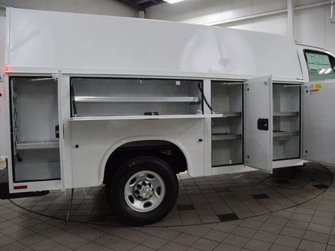New 2025 Chevrolet Express 3500 w/ Power Convenience Package RWD image 36