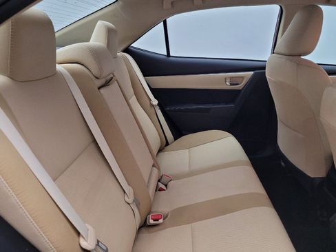 Used 2018 Toyota Corolla LE FWD image 19