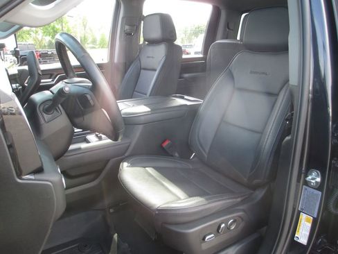 Used 2024 GMC Sierra 2500 Denali w/ Denali Reserve Package AWD/4WD image 21