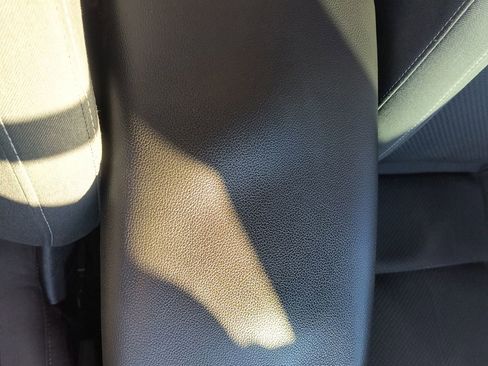 Used 2016 Chevrolet Colorado LT image 12