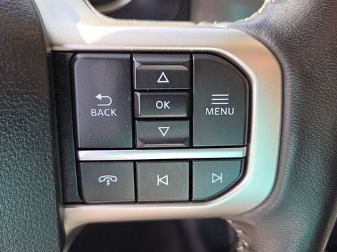 Used 2024 Ford Expedition XLT AWD/4WD image 24