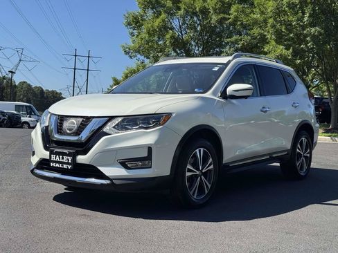 Used 2017 Nissan Rogue SL w/ SL Premium Package AWD/4WD image 25