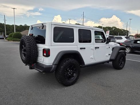 Used 2024 Jeep Wrangler Sport AWD/4WD image 11