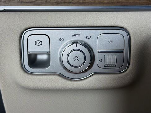 New 2026 Mercedes-Benz GLE 350 4MATIC image 11