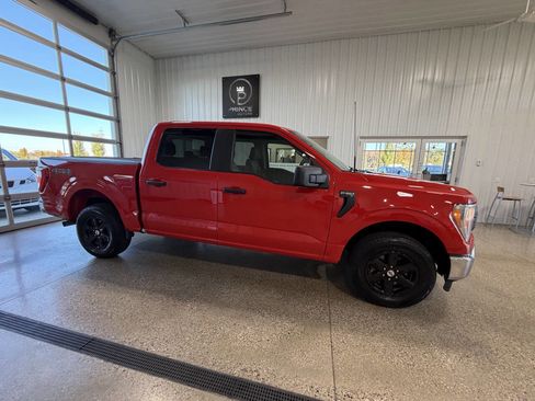 Used 2022 Ford F150 XL w/ Trailer Tow Package image 4