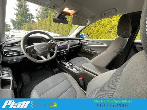 Used 2023 Chevrolet Bolt EUV LT image 34