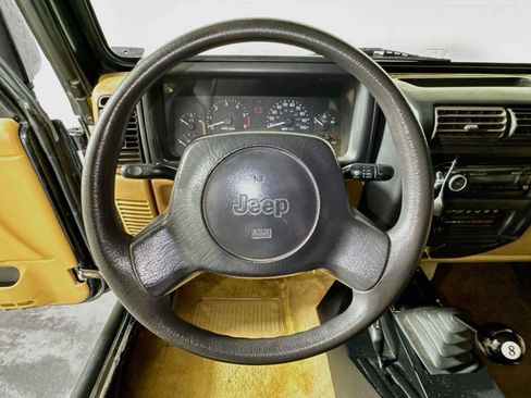 Used 1997 Jeep Wrangler SE AWD/4WD image 9