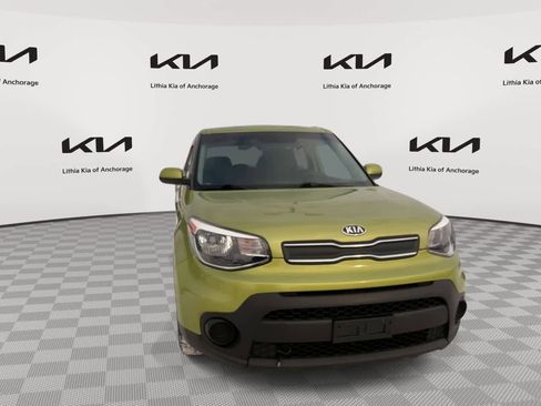 Used 2017 Kia Soul image 3