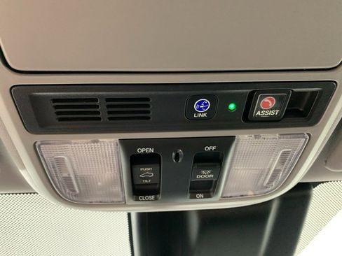 Used 2019 Honda Odyssey Elite image 25