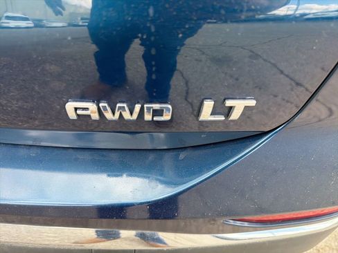 Used 2021 Chevrolet Equinox LT w/ LPO, Cargo Package image 7