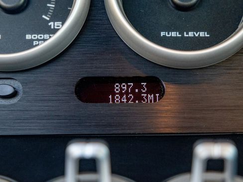 Used 2005 Ford GT RWD image 40