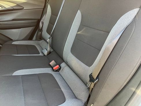 Used 2025 Chevrolet TrailBlazer LT AWD/4WD image 13
