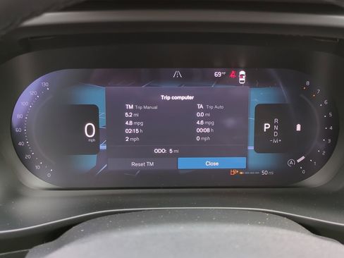 New 2026 Volvo XC40 B5 Plus w/ Protection Package Premier image 25