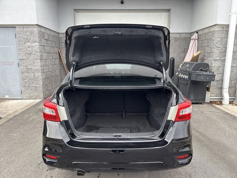 Used 2017 Nissan Sentra SR Turbo w/ SR Turbo Premium Package image 11