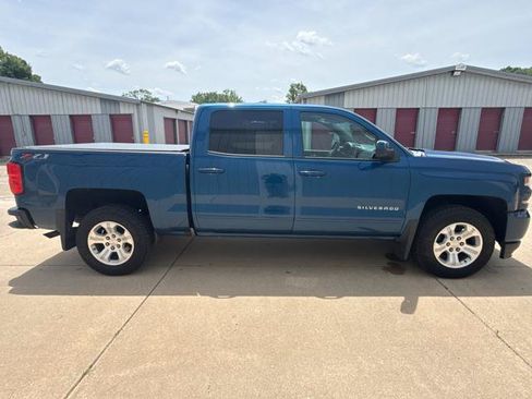 Used 2018 Chevrolet Silverado 1500 LT w/ All Star Edition AWD/4WD image 7