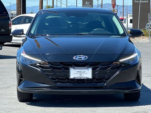 Certified 2023 Hyundai Elantra Blue FWD image 9