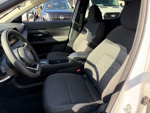 Certified 2025 Nissan Kicks SV AWD/4WD image 10