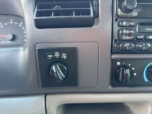 Used 1999 Ford F250 XLT image 24