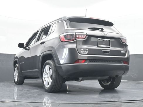 Used 2022 Jeep Compass Latitude image 59