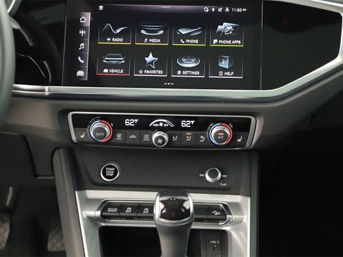 Certified 2025 Audi Q3 2.0T Premium w/ Convenience Package image 20