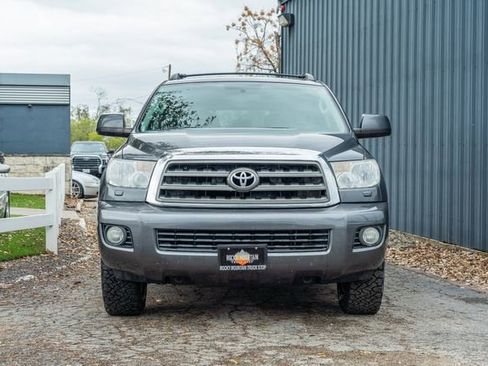 Used 2013 Toyota Sequoia SR5 image 9