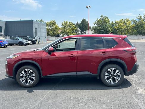 Used 2023 Nissan Rogue SV AWD/4WD image 7