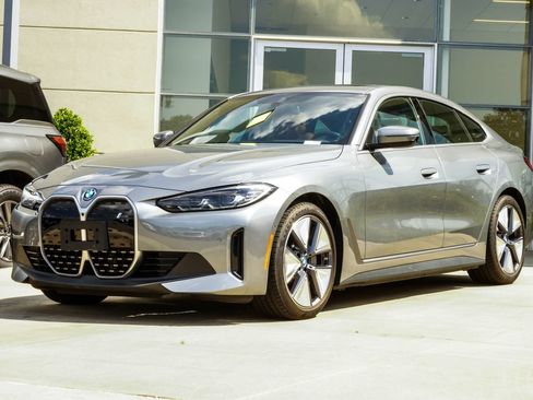 Used 2024 BMW i4 eDrive40 w/ Premium Package RWD image 8