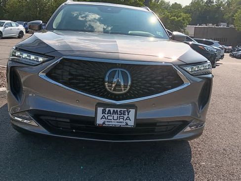 Used 2024 Acura MDX SH-AWD w/ Advance Package image 8
