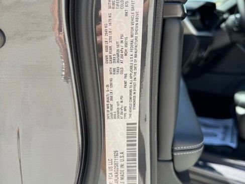 New 2025 Jeep Grand Cherokee L Altitude image 34