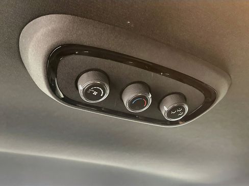 Used 2026 Dodge Durango GT RWD image 27