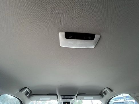 Certified 2021 Nissan Rogue SV image 19