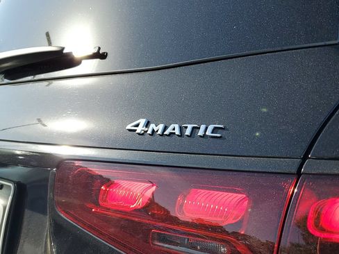 Used 2025 Mercedes-Benz GLS 450 4MATIC image 8