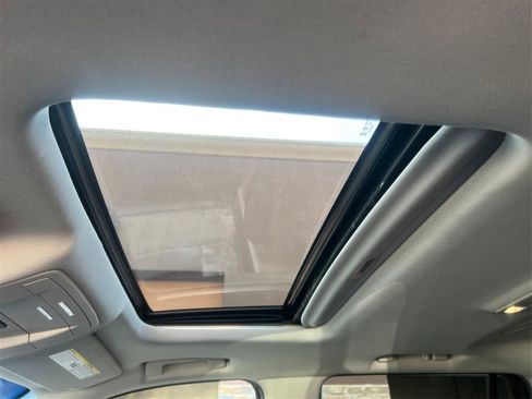 Used 2019 GMC Yukon SLT AWD/4WD image 33