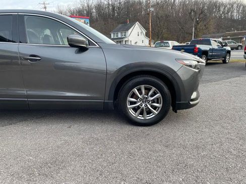 Used 2018 MAZDA CX-9 Touring w/ Touring Premium Package image 10