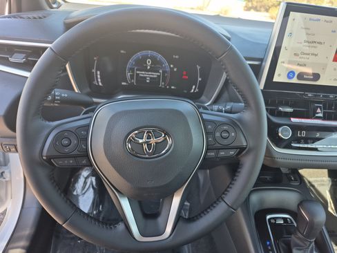 Certified 2025 Toyota Corolla XSE FWD image 9