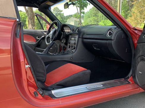 Used 2004 MAZDA MX-5 Miata MAZDASPEED RWD image 20